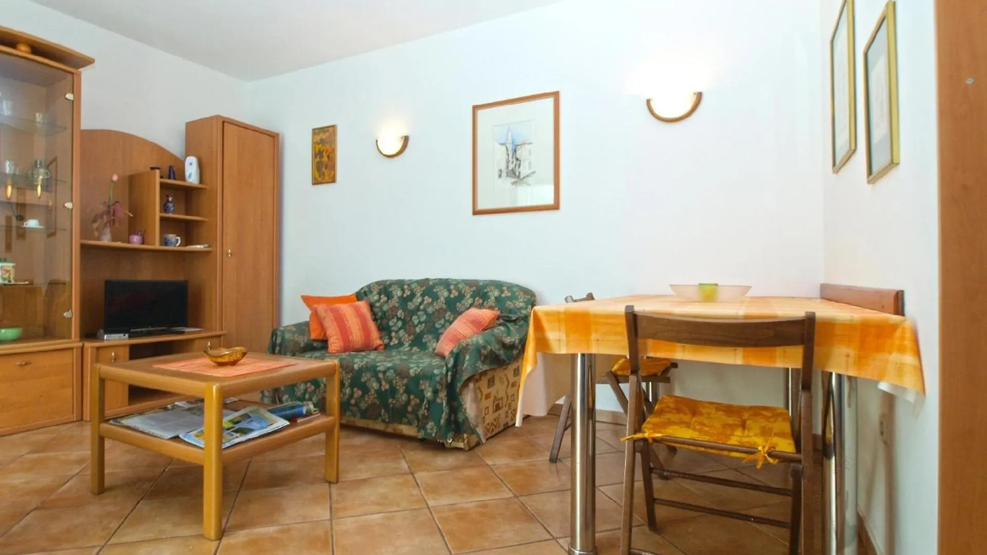 Ferienwohnung Fuer 2 Personen Ca 40 Qm In Pula, Istrien Istrische Riviera 0*, Pula
