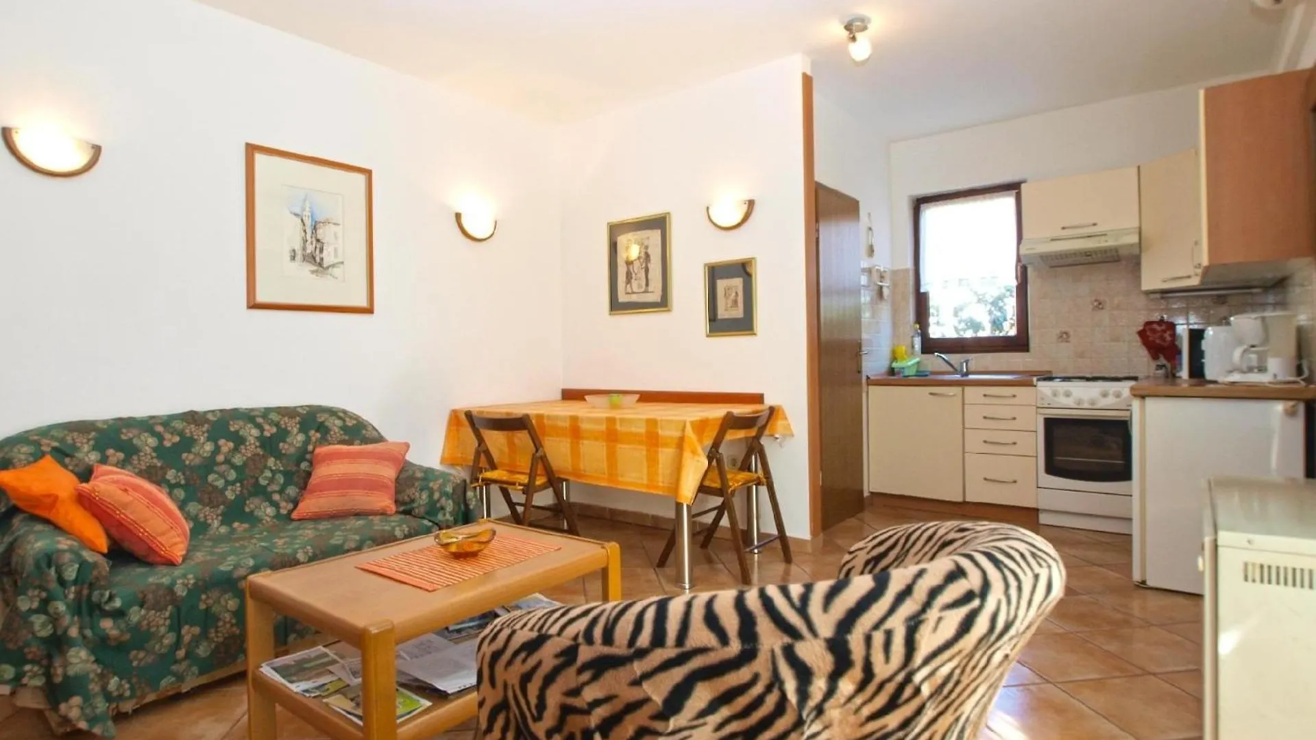 Apartment Ferienwohnung Fuer 2 Personen Ca 40 Qm In Pula, Istrien Istrische Riviera Croatia